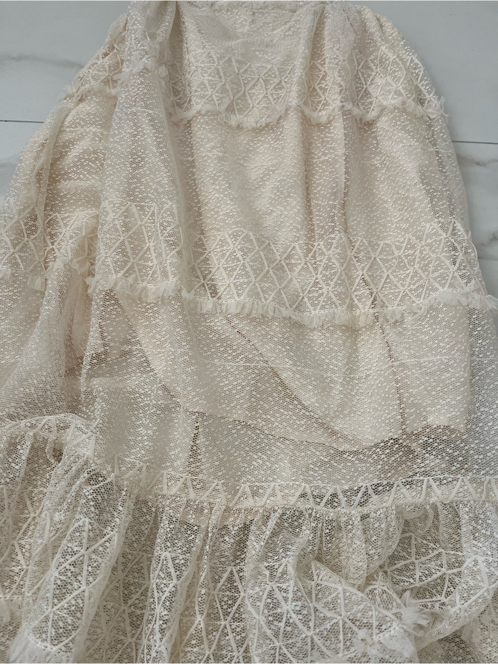 Skylar Rose Off-Shoulder Open-Back Lace Maxi Dress in Cream size M - Picture 5 of 7